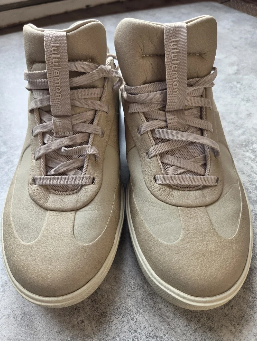 Lululemon Cityverse athletica Woman’s Sand/Taupe Low-Top Sneakers US Size 10